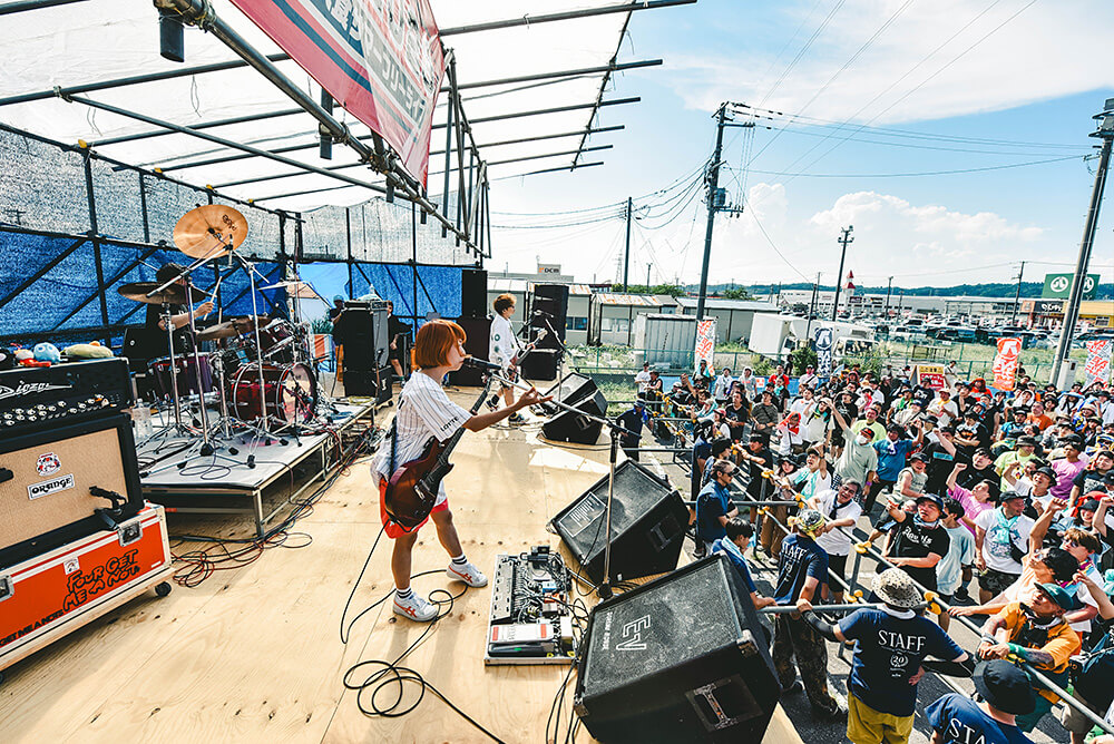 FOUR GET ME A NOTS ライブ光景1