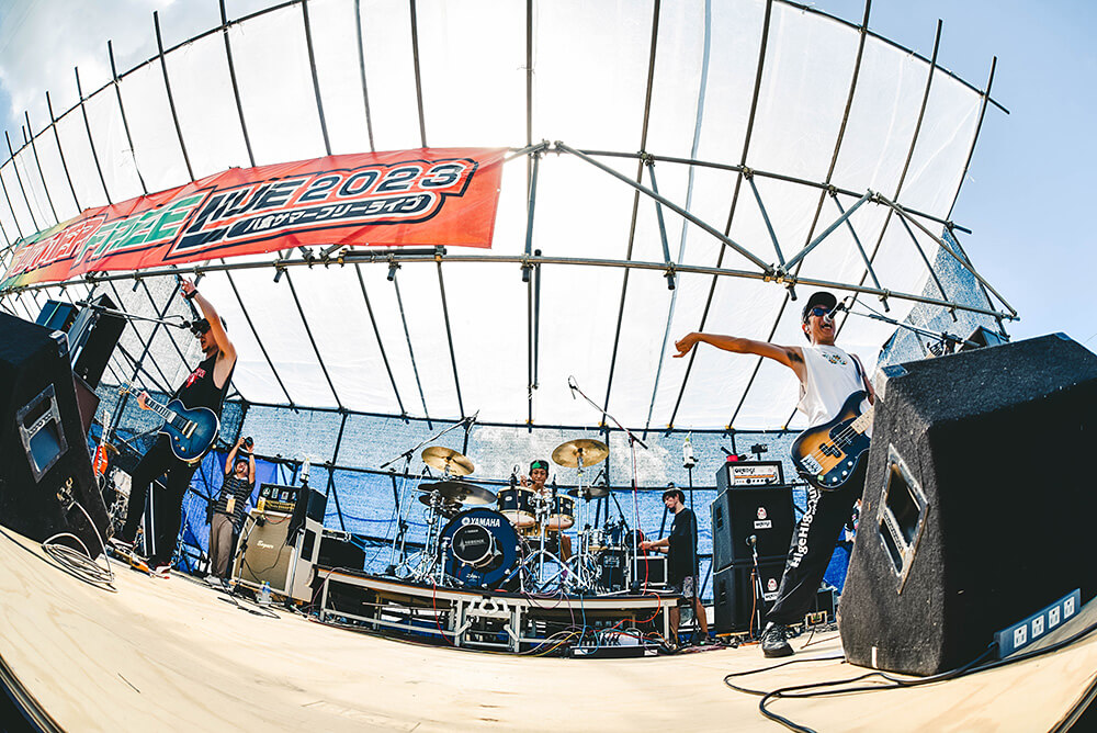 TOTALFAT ライブ光景1