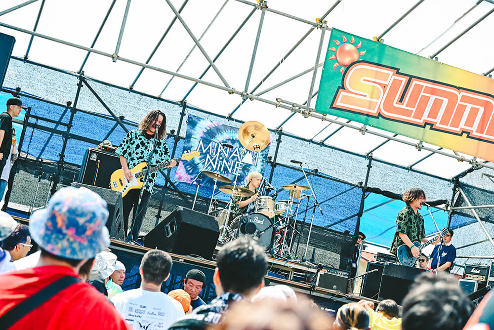 MINAMI NiNE ライブ光景1