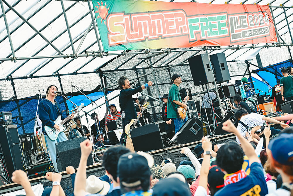 THE FOREVER YOUNG ライブ光景1