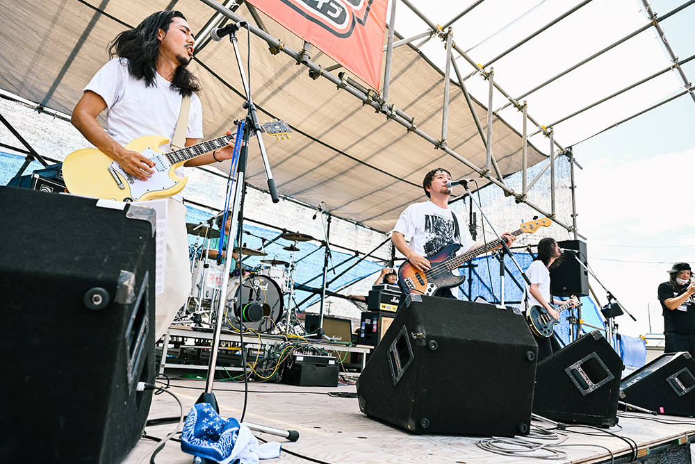 OWEAK ライブ光景1