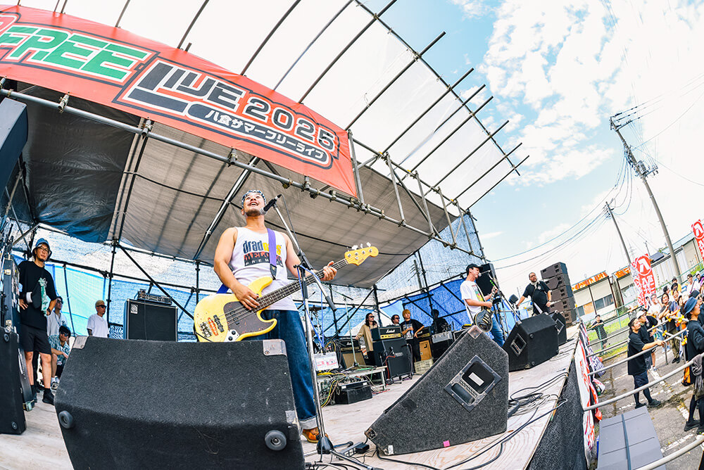 THRASHOUT ライブ光景1