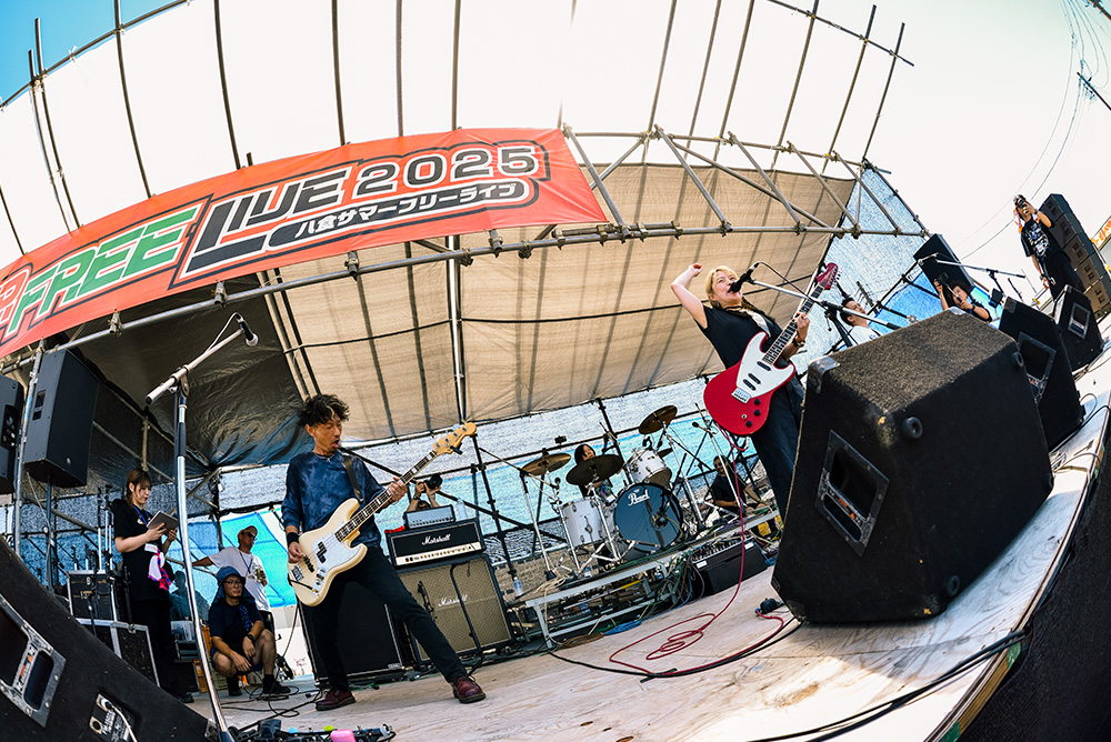 UNLIMITS ライブ光景1