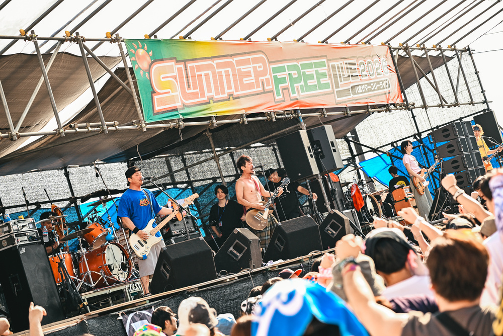 GOOD4NOTHING ライブ写真 1