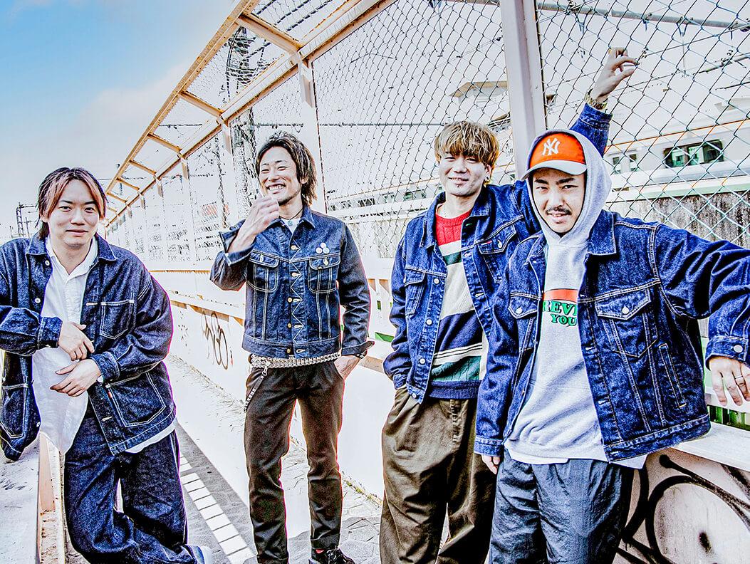 THE FOREVER YOUNGアーティスト写真