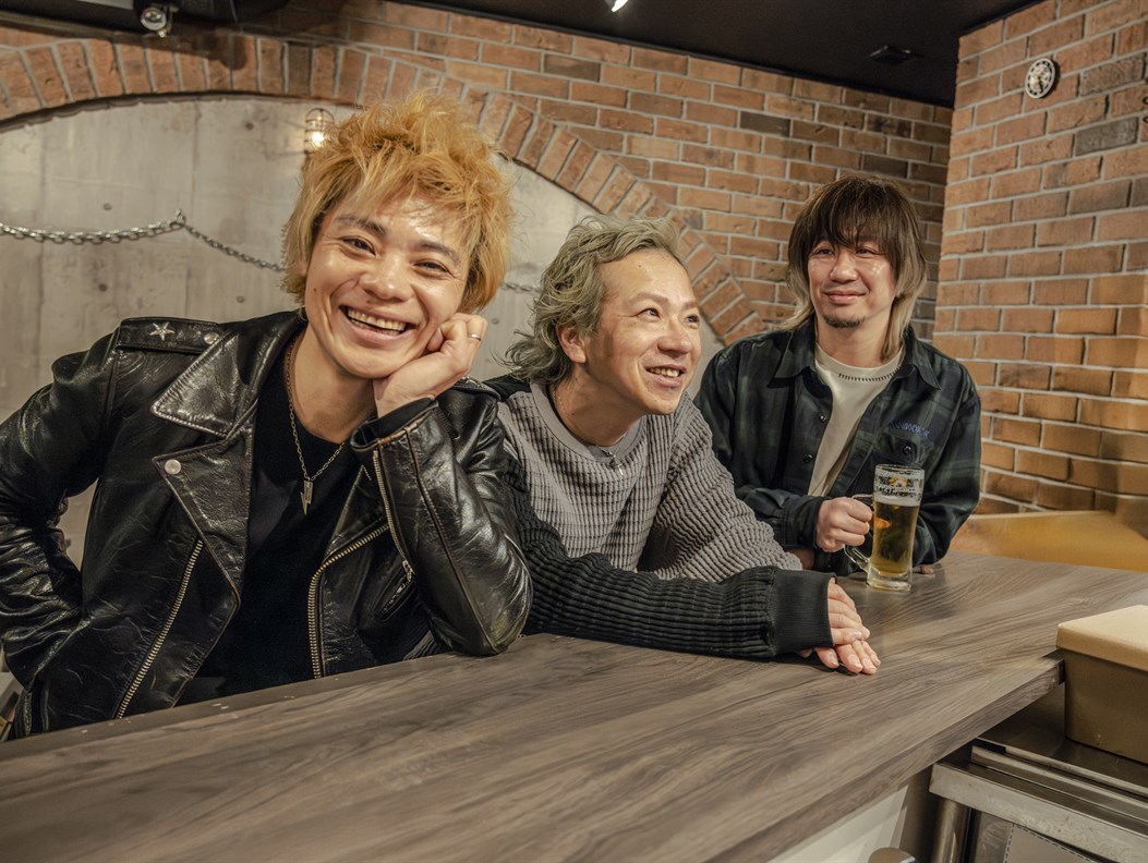 HOTSQUALLアーティスト写真